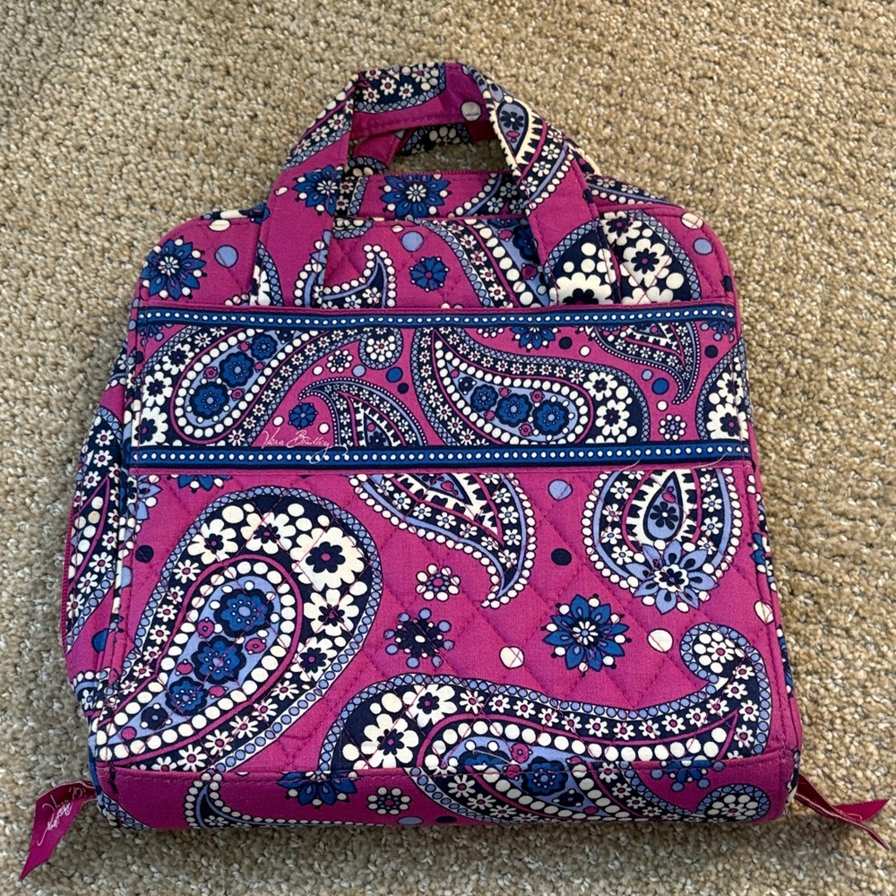 EUC Vera Bradley Tech Organizer Boysenberry pattern